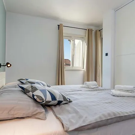 App Marina 3 Apartamento *